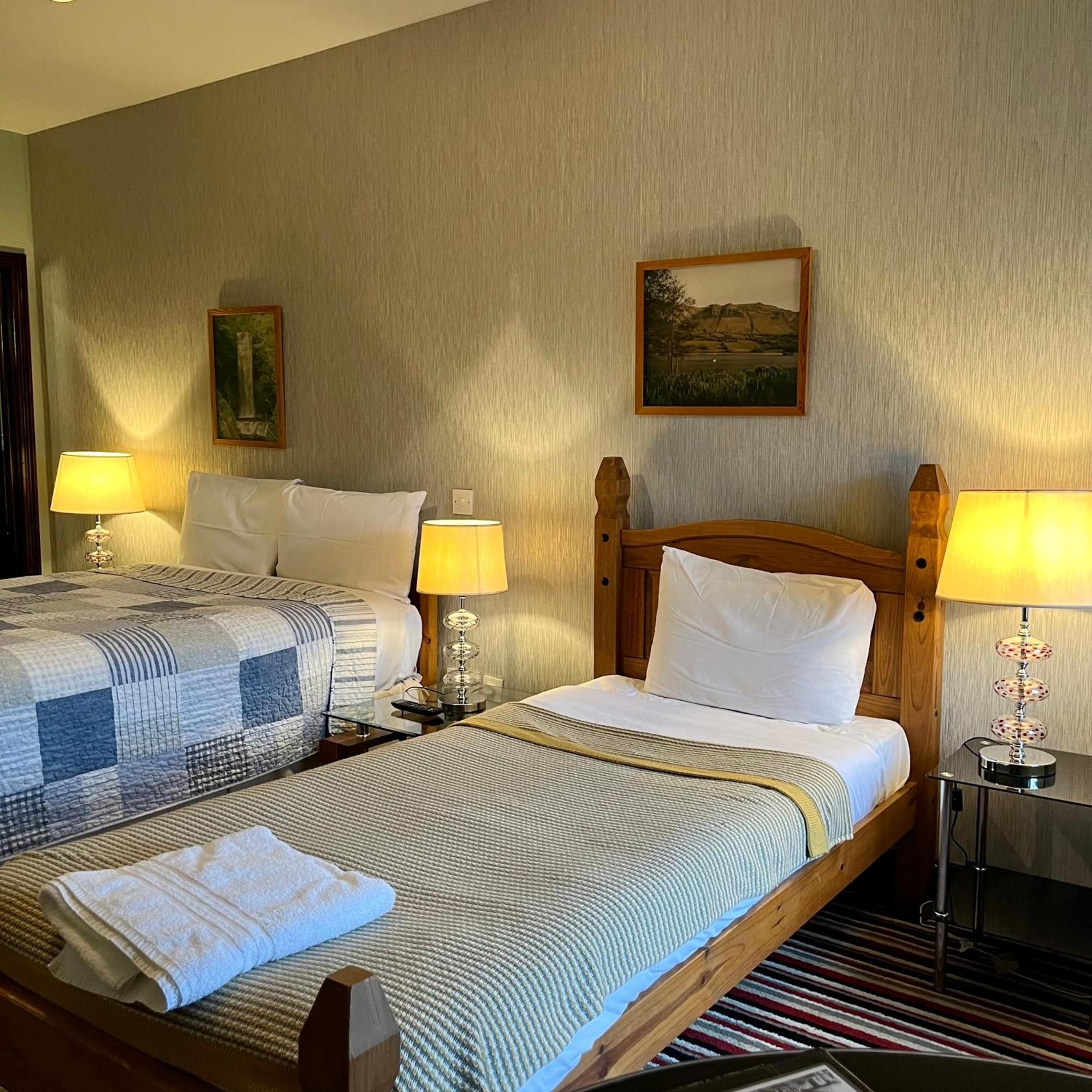 The Yeats County Inn Hotel Tubbercurry ภายนอก รูปภาพ