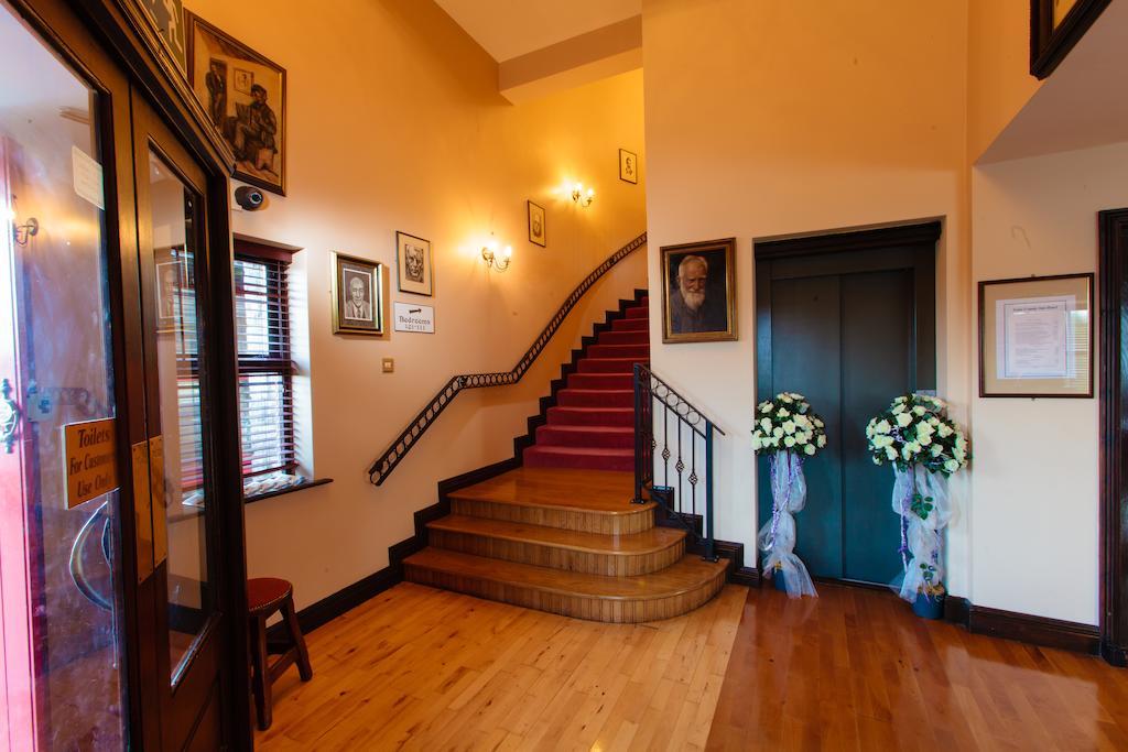 The Yeats County Inn Hotel Tubbercurry ภายนอก รูปภาพ