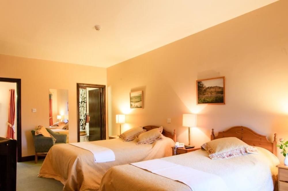 The Yeats County Inn Hotel Tubbercurry ภายนอก รูปภาพ
