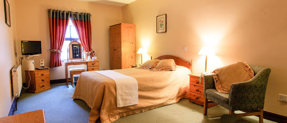 The Yeats County Inn Hotel Tubbercurry ภายนอก รูปภาพ